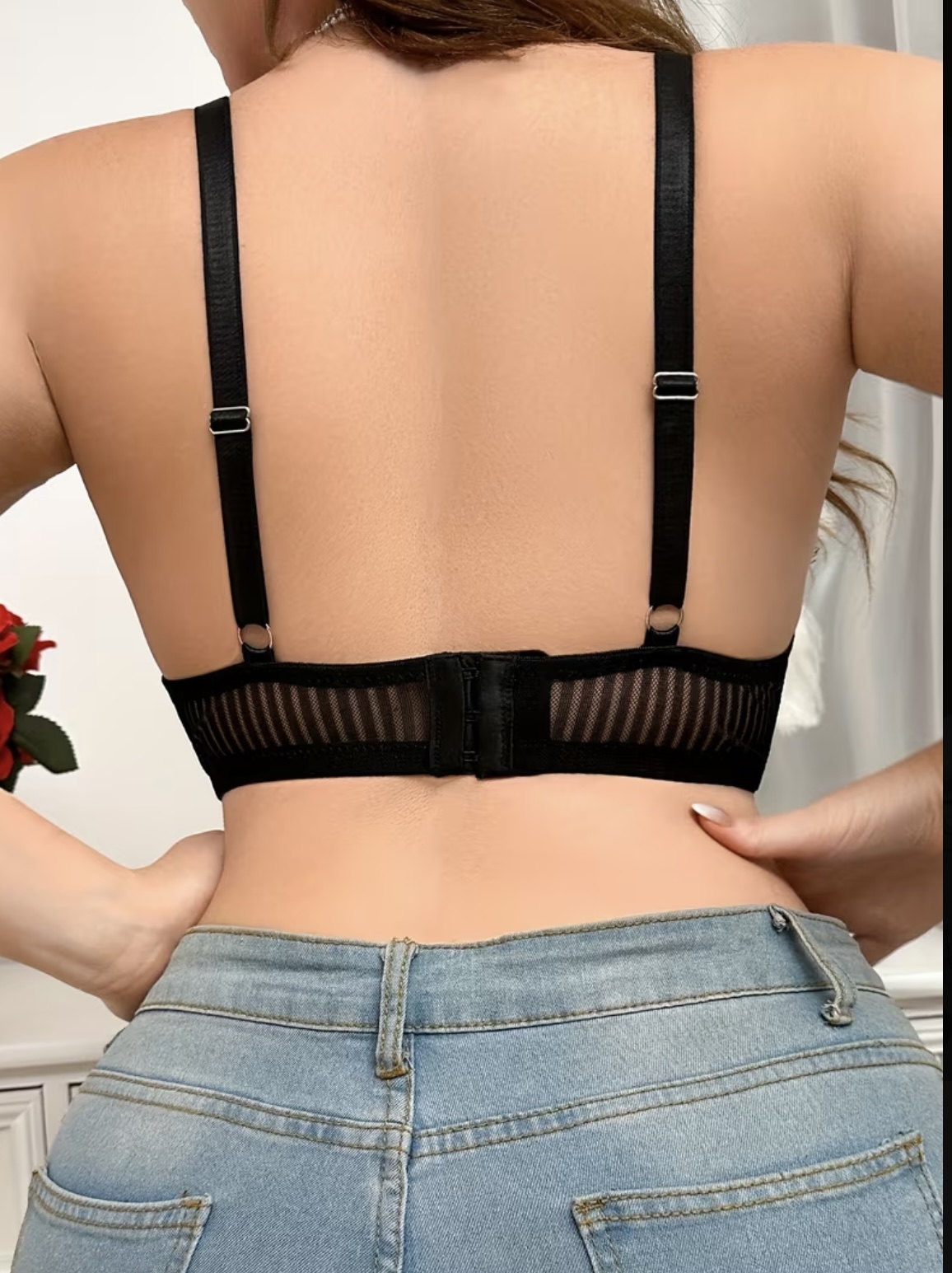 Noir lace gallery image