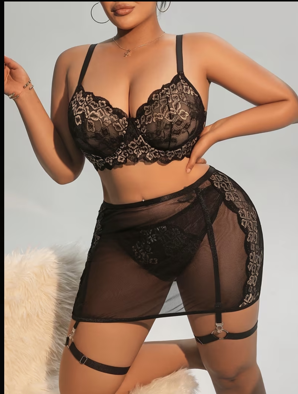 Golden Noir lace set gallery image